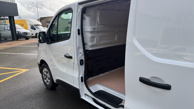 Renault Trafic Swb Diesel SL30 Blue dCi 150 Advance [Safety] Van EAG9